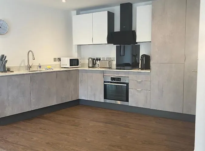 Icona - Stylish 2 Bed Apartment