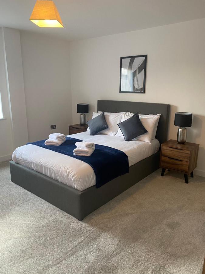 Icona - Stylish 2 Bed
